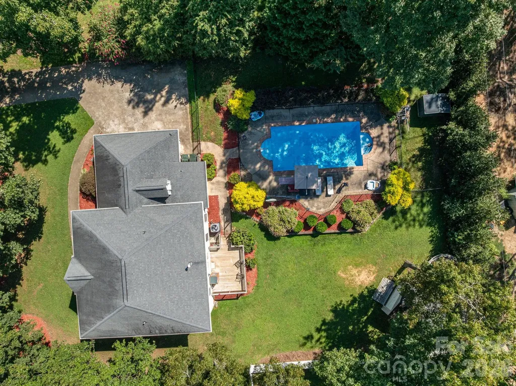 109 Nemans Cove Cherryville NC 28021