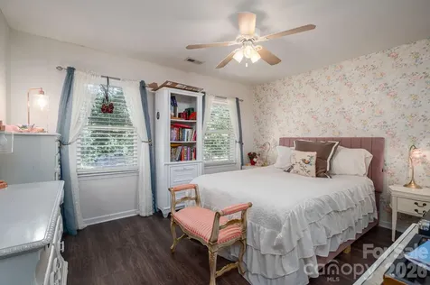 109 Nemans Cove Cherryville NC 28021