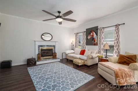 109 Nemans Cove Cherryville NC 28021
