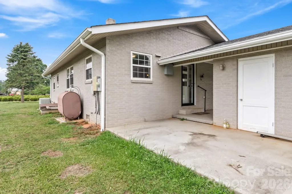 114 Shiloh Farm Trail State Road NC 28676