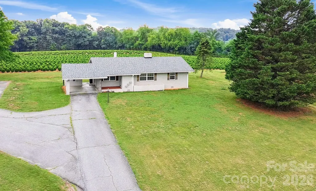 114 Shiloh Farm Trail State Road NC 28676