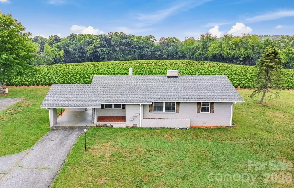 114 Shiloh Farm Trail State Road NC 28676