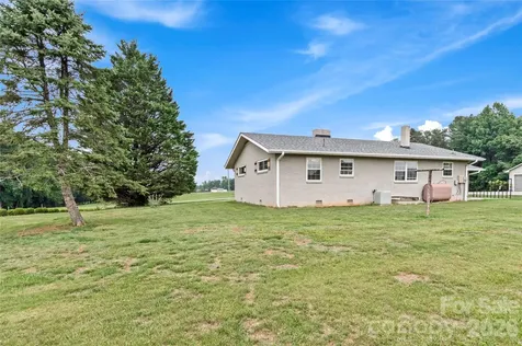 114 Shiloh Farm Trail State Road NC 28676