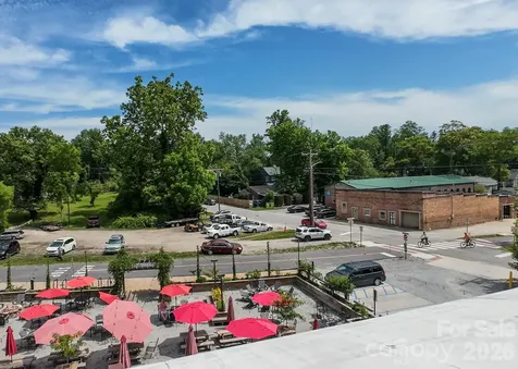 414 S Whitted Street Hendersonville NC 28739