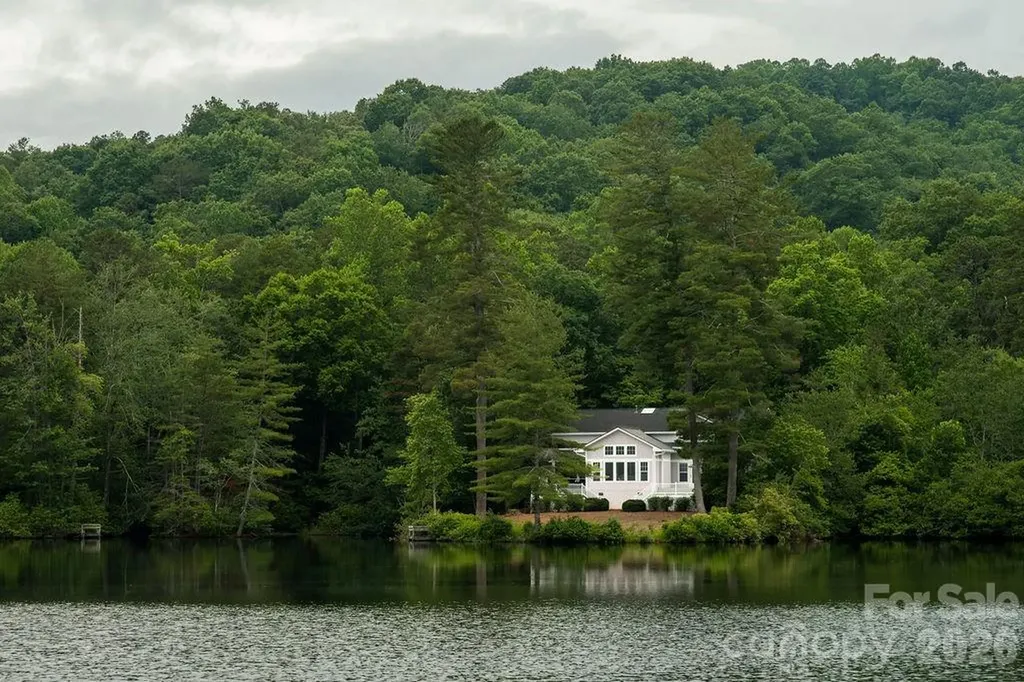 719 Deerlake Road Brevard NC 28712