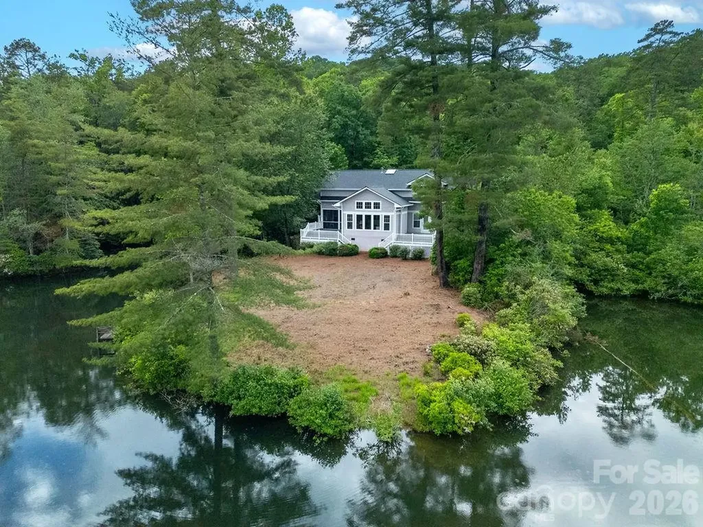 719 Deerlake Road Brevard NC 28712