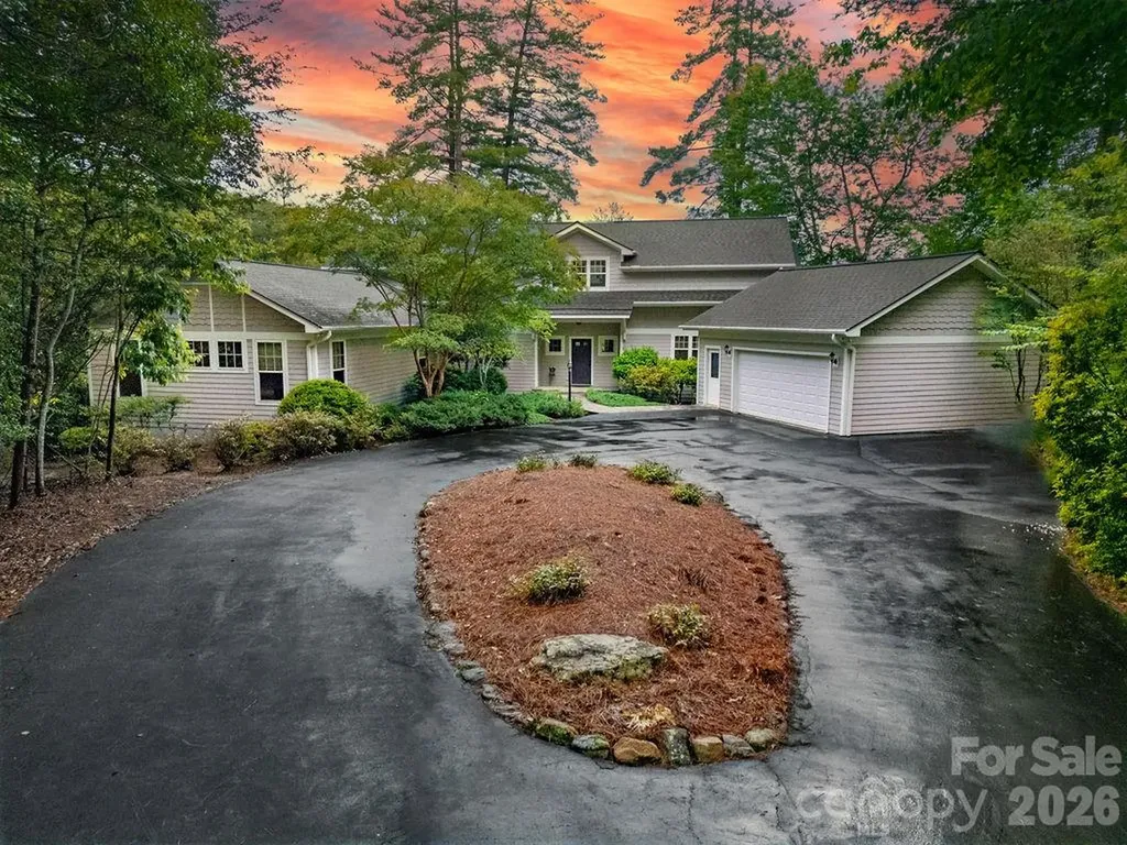 719 Deerlake Road Brevard NC 28712