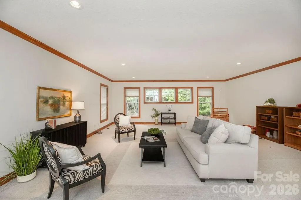 719 Deerlake Road Brevard NC 28712