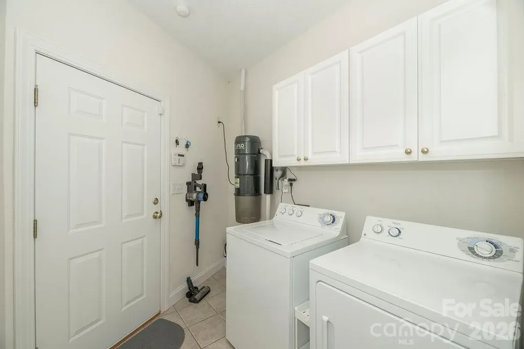719 Deerlake Road Brevard NC 28712