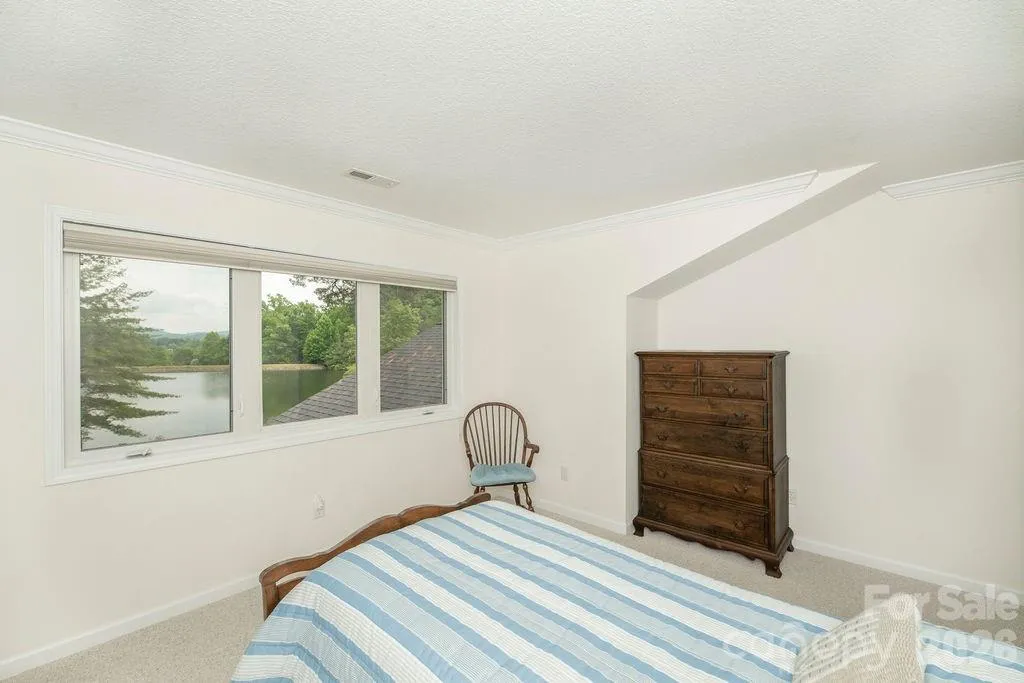 719 Deerlake Road Brevard NC 28712