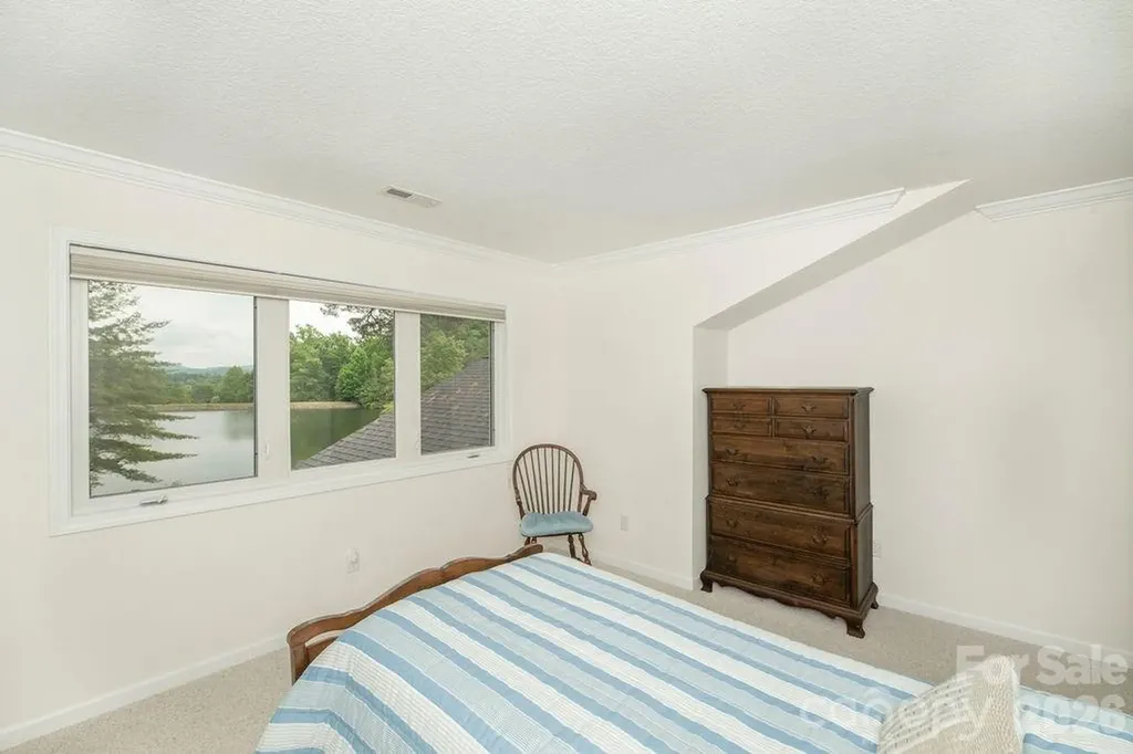 719 Deerlake Road Brevard NC 28712