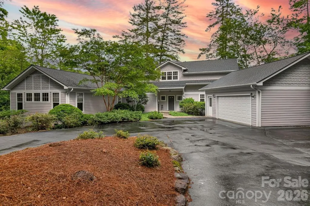 719 Deerlake Road Brevard NC 28712