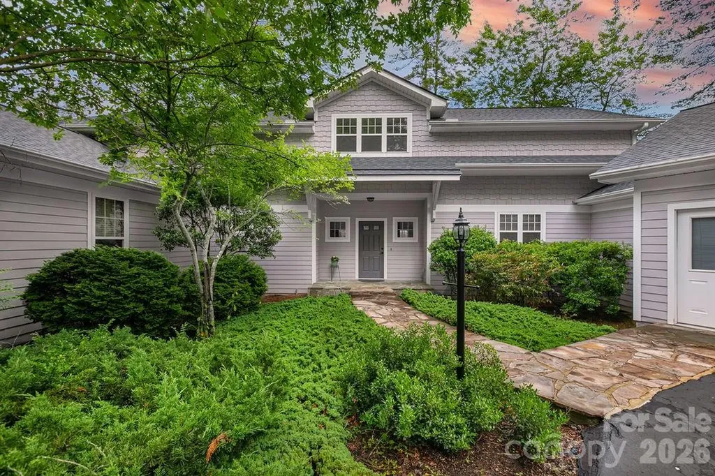 719 Deerlake Road Brevard NC 28712