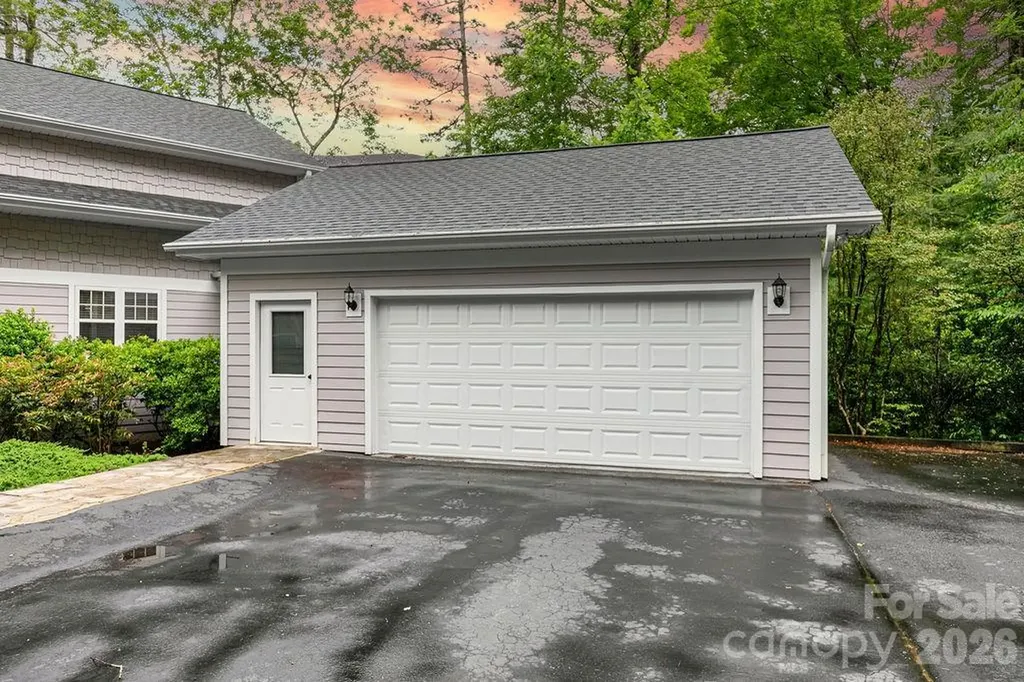 719 Deerlake Road Brevard NC 28712