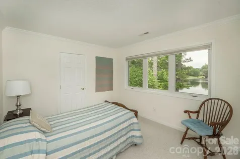 719 Deerlake Road Brevard NC 28712