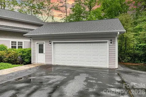 719 Deerlake Road Brevard NC 28712