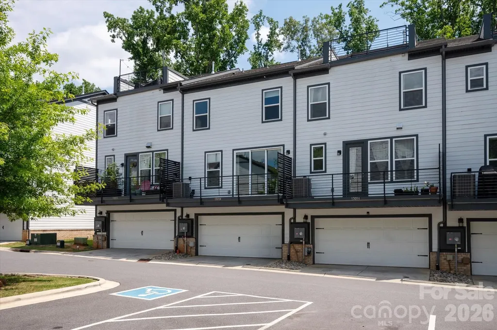 13018 Simoneaux Lane Charlotte NC 28277