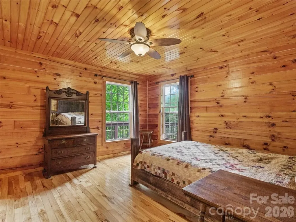 439 Upper Pig Pen Road Green Mountain NC 28740