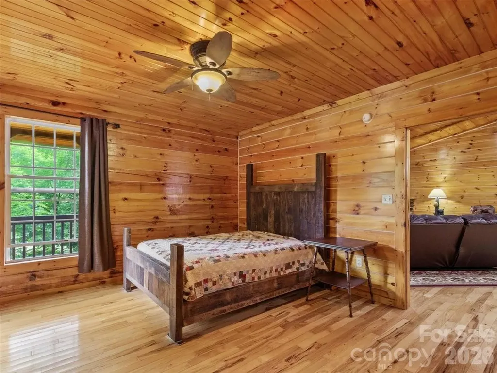 439 Upper Pig Pen Road Green Mountain NC 28740