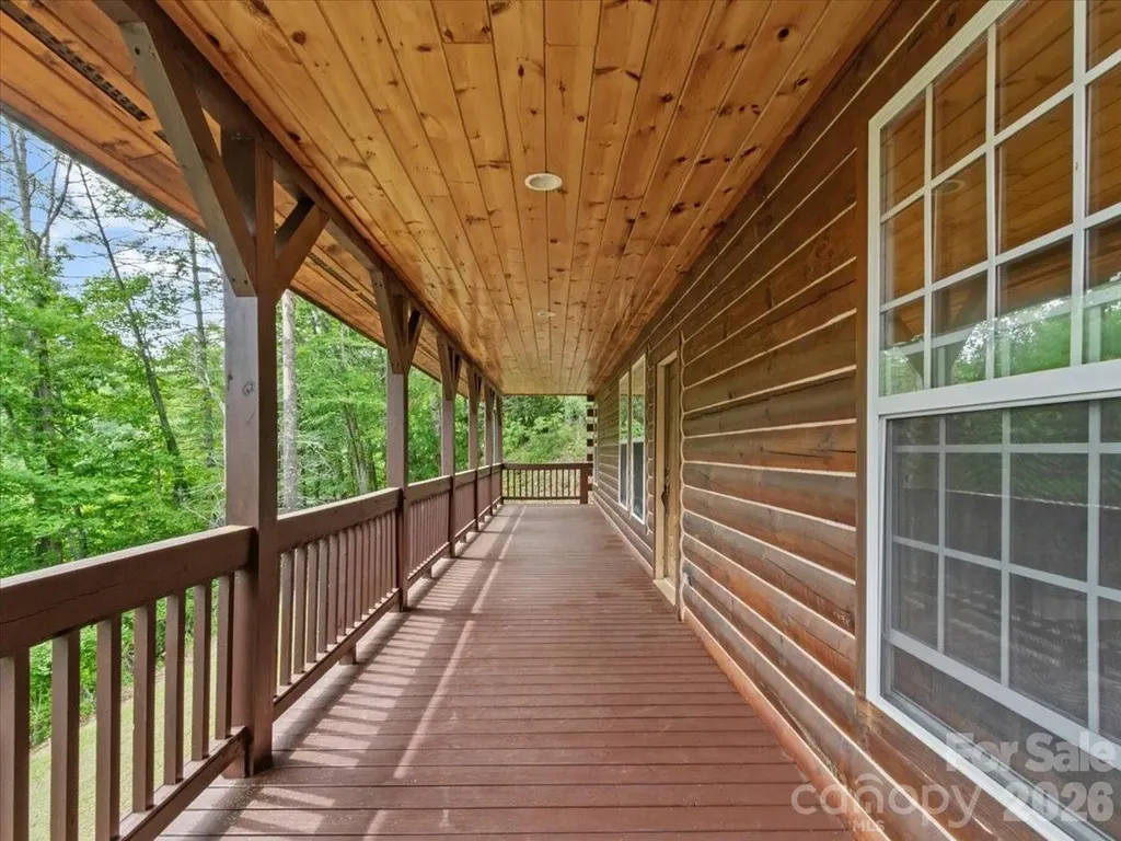 439 Upper Pig Pen Road Green Mountain NC 28740