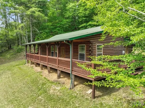 439 Upper Pig Pen Road Green Mountain NC 28740