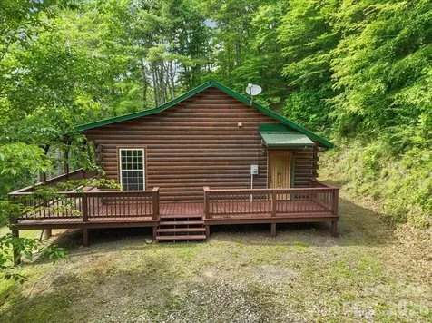 439 Upper Pig Pen Road Green Mountain NC 28740
