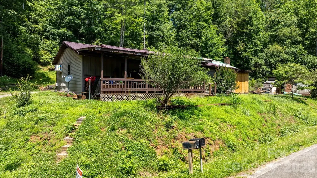 250 Eplee Lane Marion NC 28752