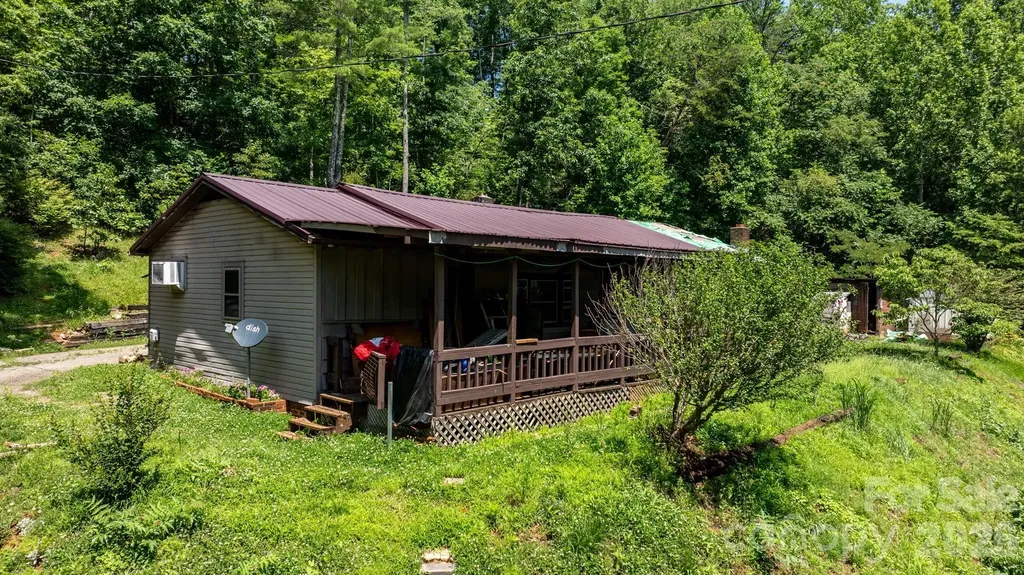 250 Eplee Lane Marion NC 28752