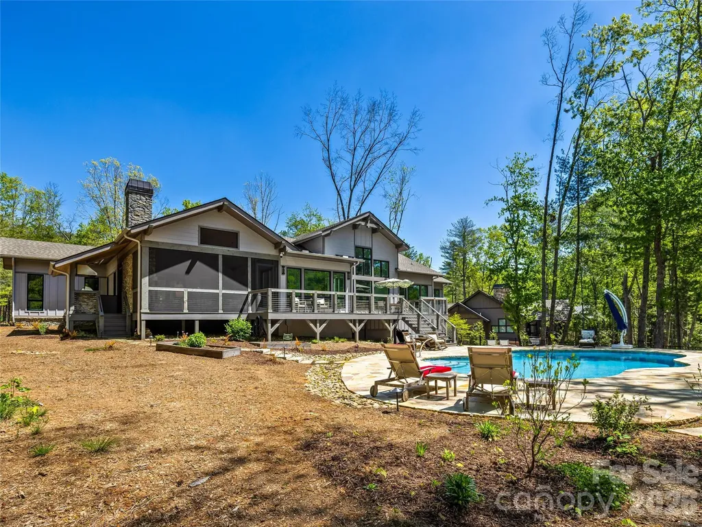 17 Nestlewood Drive Arden NC 28704