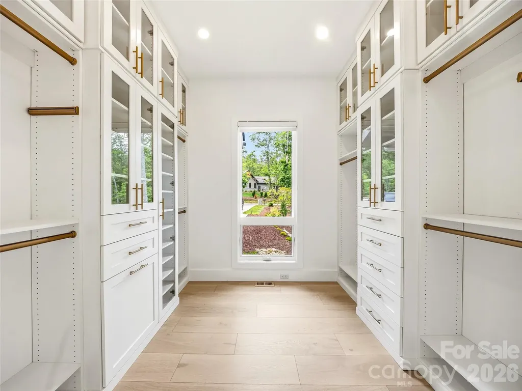 17 Nestlewood Drive Arden NC 28704