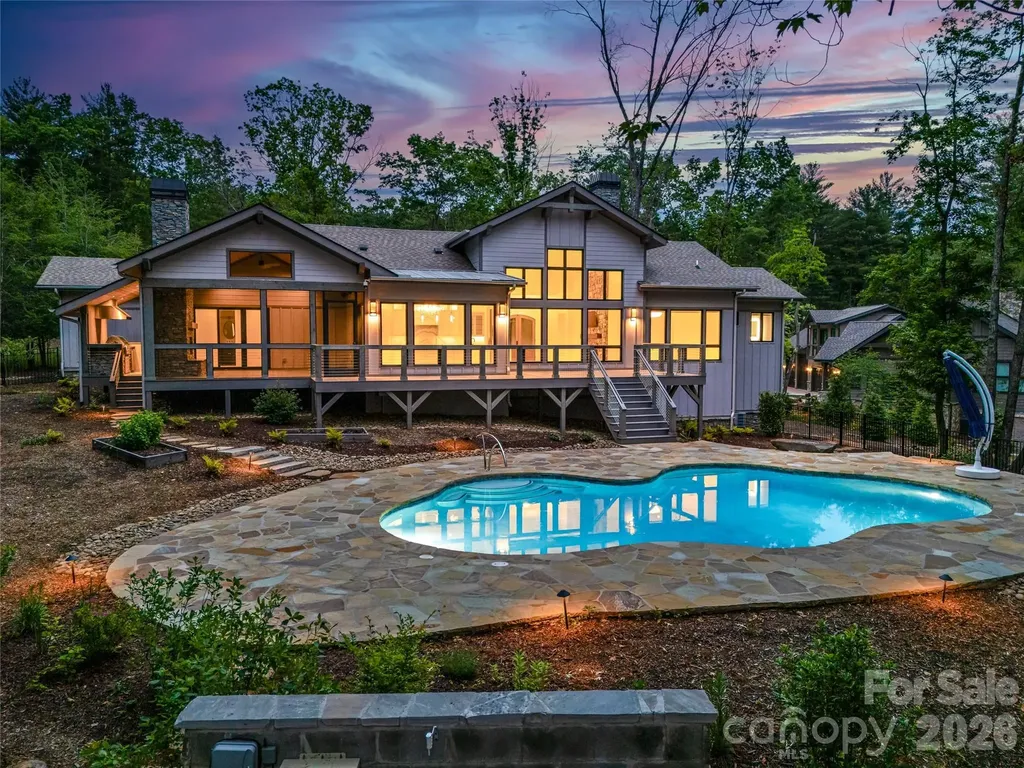 17 Nestlewood Drive Arden NC 28704
