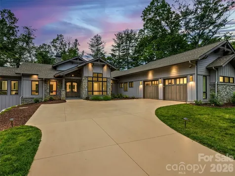 17 Nestlewood Drive Arden NC 28704