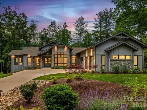 17 Nestlewood Drive Arden NC 28704