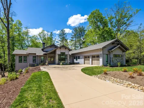 17 Nestlewood Drive Arden NC 28704