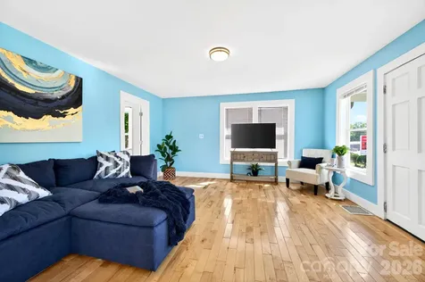 440V Carolina Avenue Brevard NC 28712