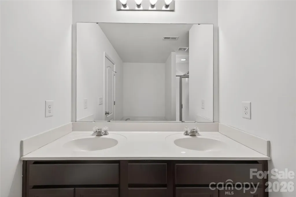 9013 Magnolia Lily Avenue Charlotte NC 28227