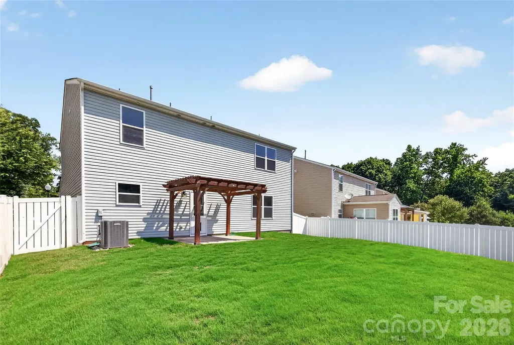 9013 Magnolia Lily Avenue Charlotte NC 28227