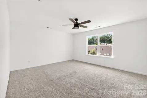 9013 Magnolia Lily Avenue Charlotte NC 28227