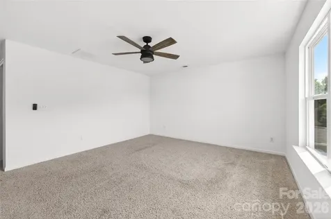 9013 Magnolia Lily Avenue Charlotte NC 28227