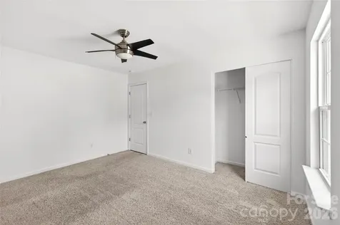 9013 Magnolia Lily Avenue Charlotte NC 28227