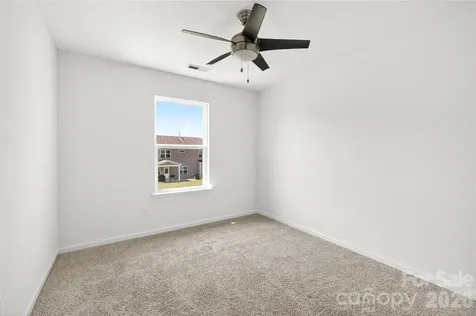 9013 Magnolia Lily Avenue Charlotte NC 28227