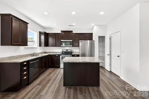 9013 Magnolia Lily Avenue Charlotte NC 28227