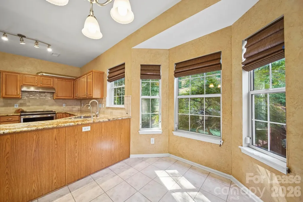 2812 Redfield Drive Charlotte NC 28270