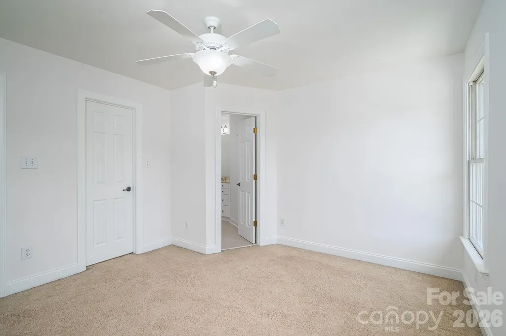 4017 Foxes Trail Cramerton NC 28032