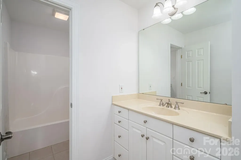 4017 Foxes Trail Cramerton NC 28032