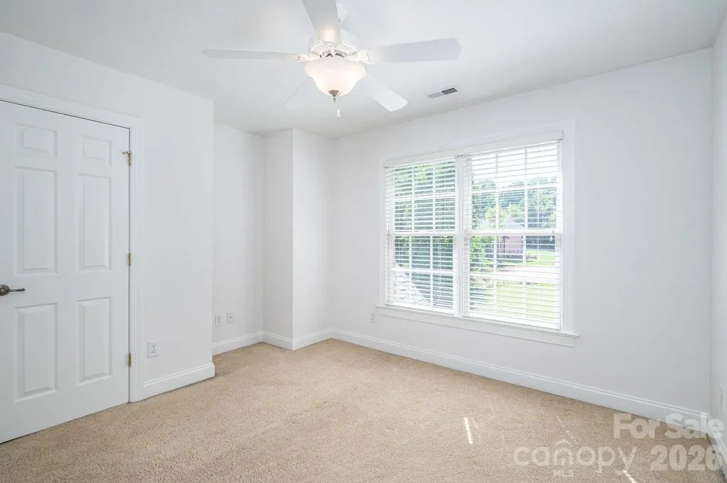 4017 Foxes Trail Cramerton NC 28032