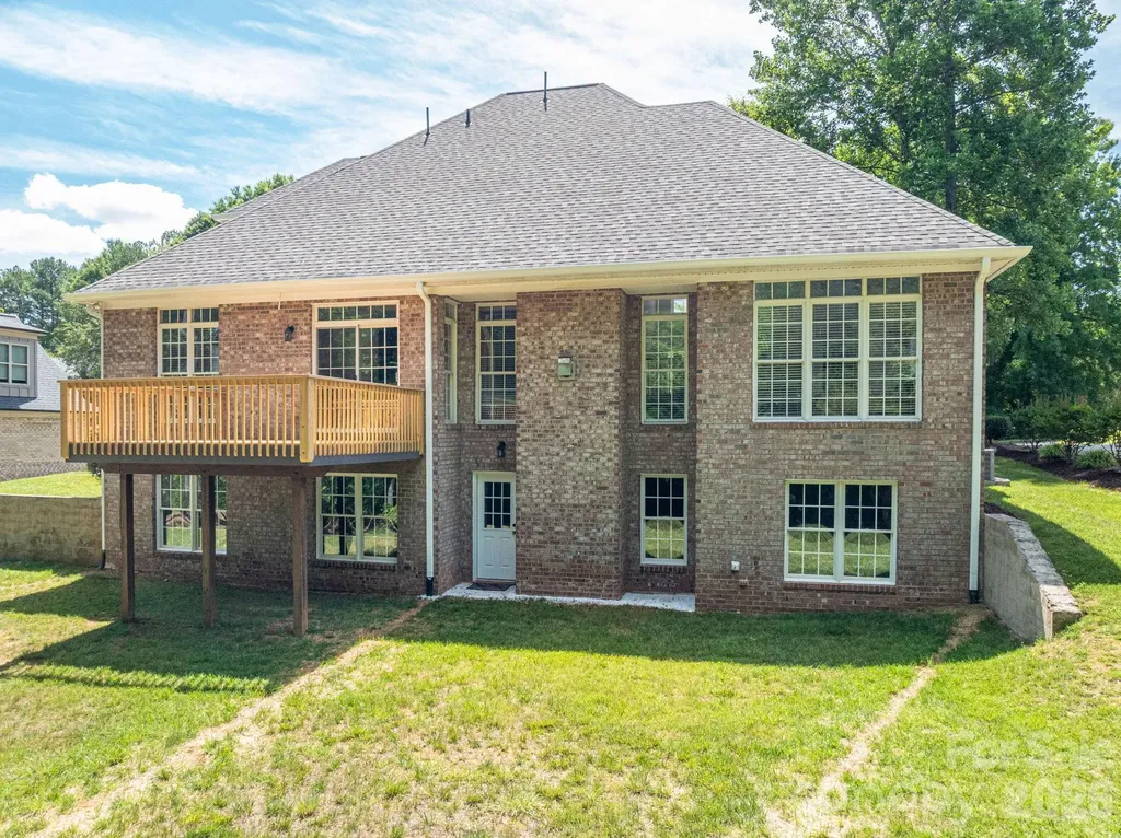 4017 Foxes Trail Cramerton NC 28032