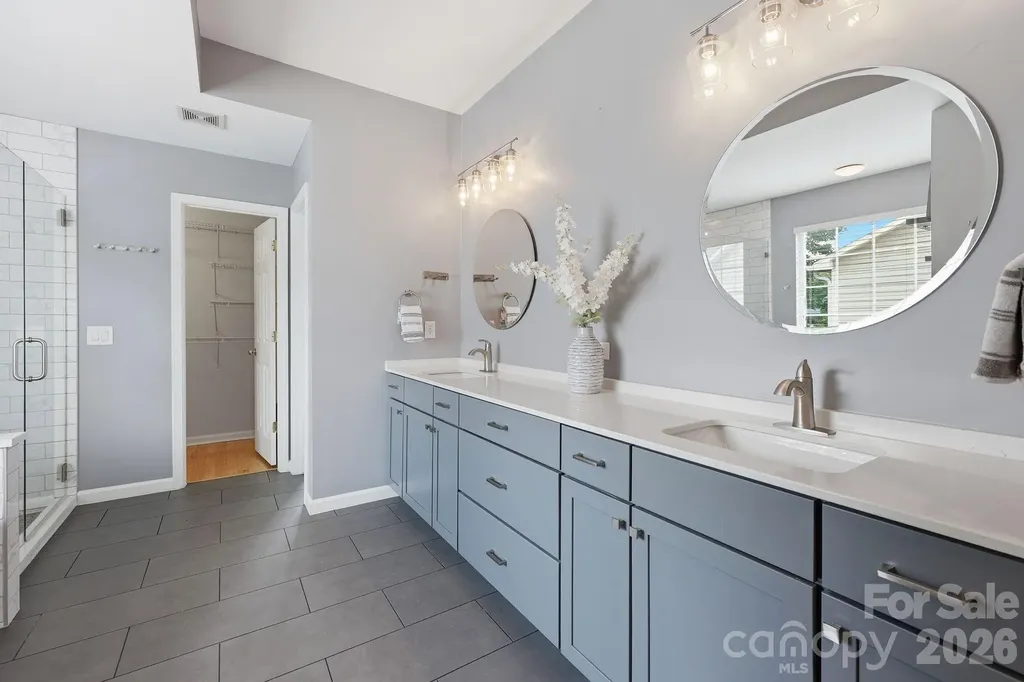 1854 Briarcrest Drive NW Charlotte NC 28269
