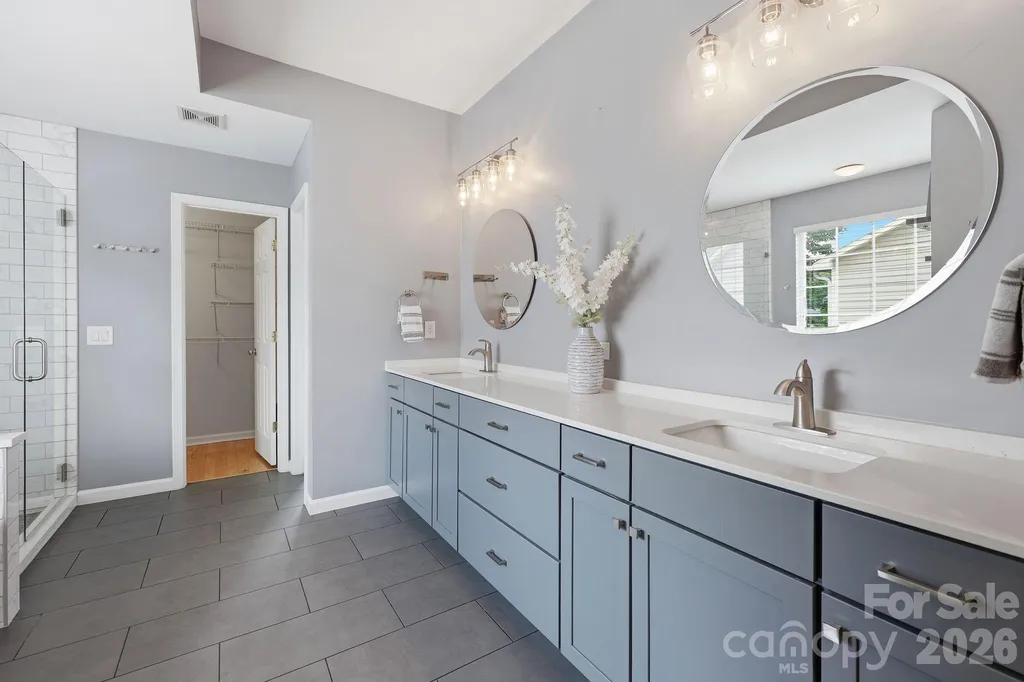 1854 Briarcrest Drive NW Charlotte NC 28269