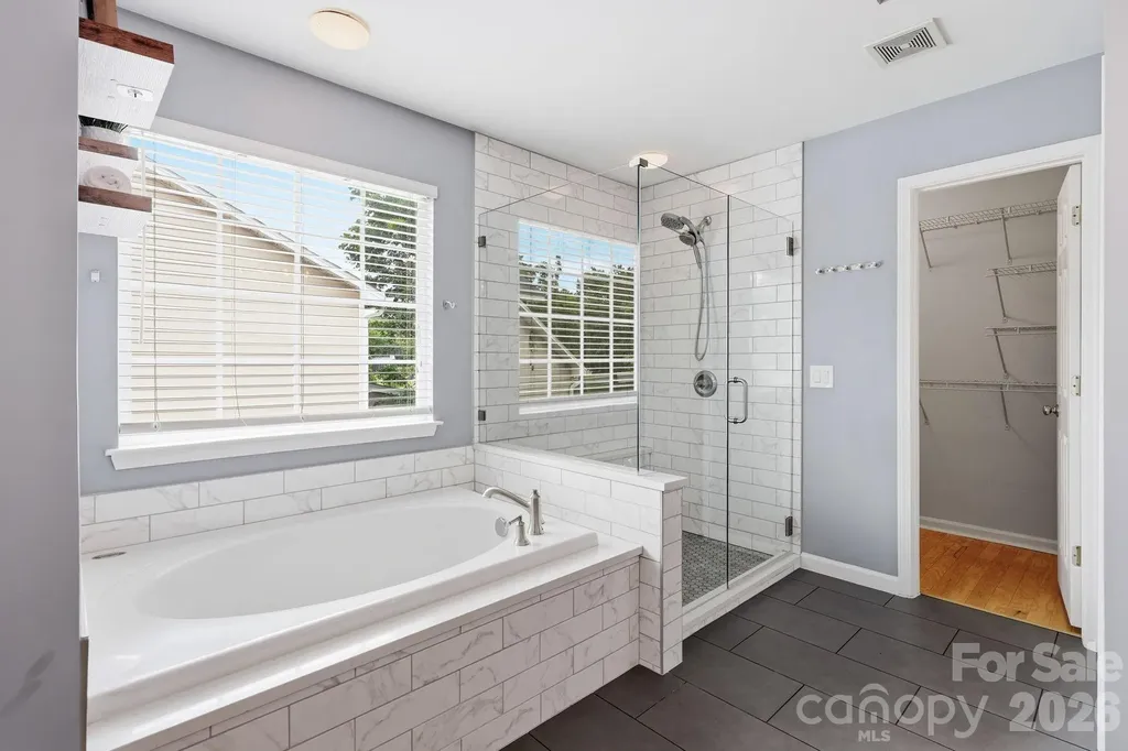 1854 Briarcrest Drive NW Charlotte NC 28269